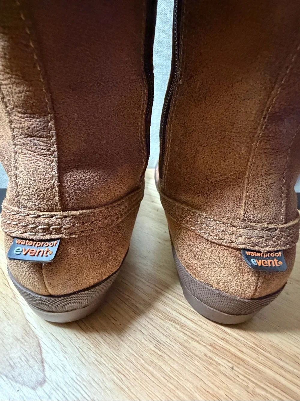 Ugg women’s Belcloud Chestnut boots